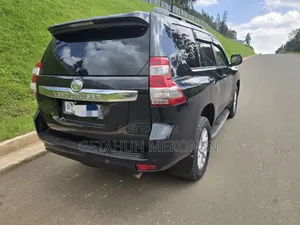 Toyota Land Cruiser 2016 Black