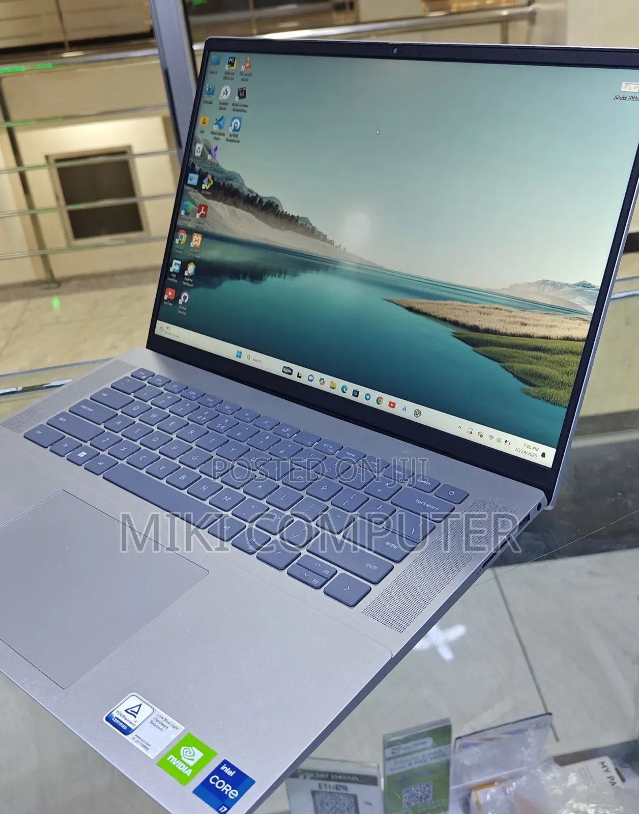 New Laptop Dell Inspiron 15 16GB Intel Core I7 SSD 512GB