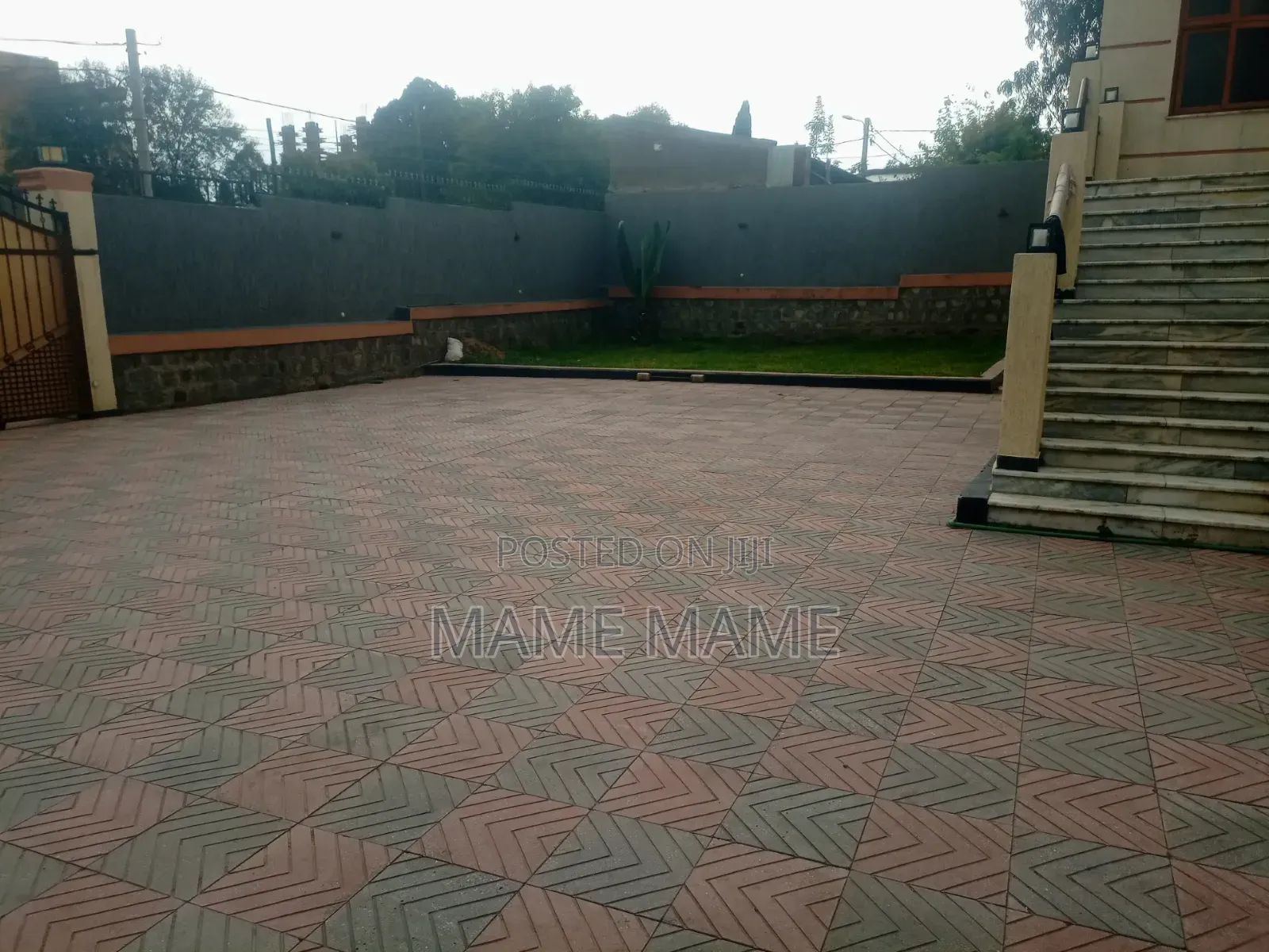 7bdrm House in Addis Abeba, Bole for rent