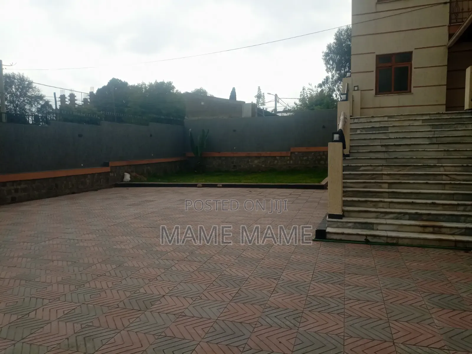 7bdrm House in Addis Abeba, Bole for rent