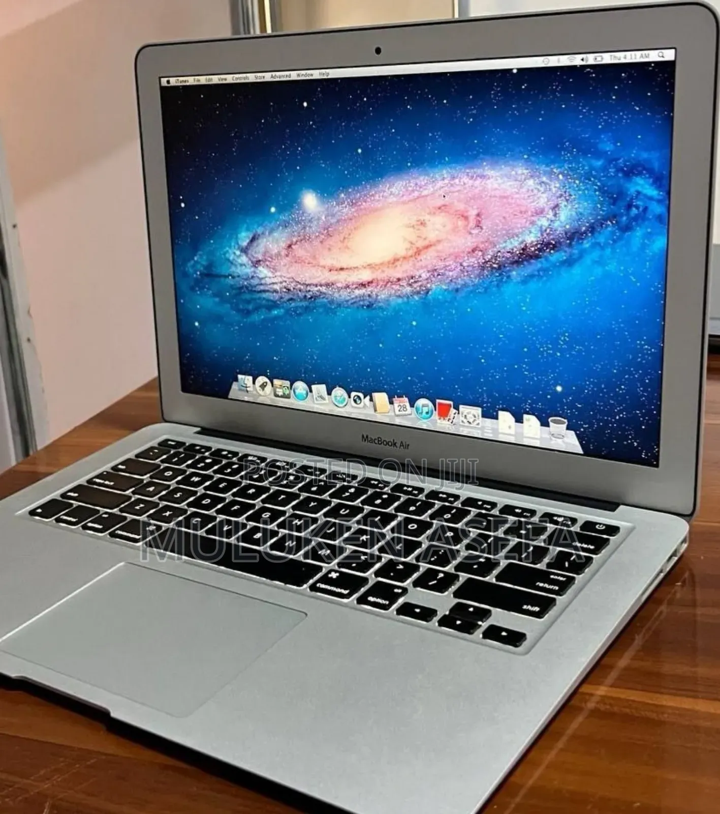 New Laptop Apple MacBook Air 2015 8GB Intel Core I5 SSD 256GB