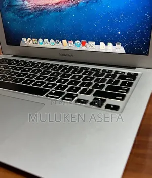 New Laptop Apple MacBook Air 2015 8GB Intel Core I5 SSD 256GB