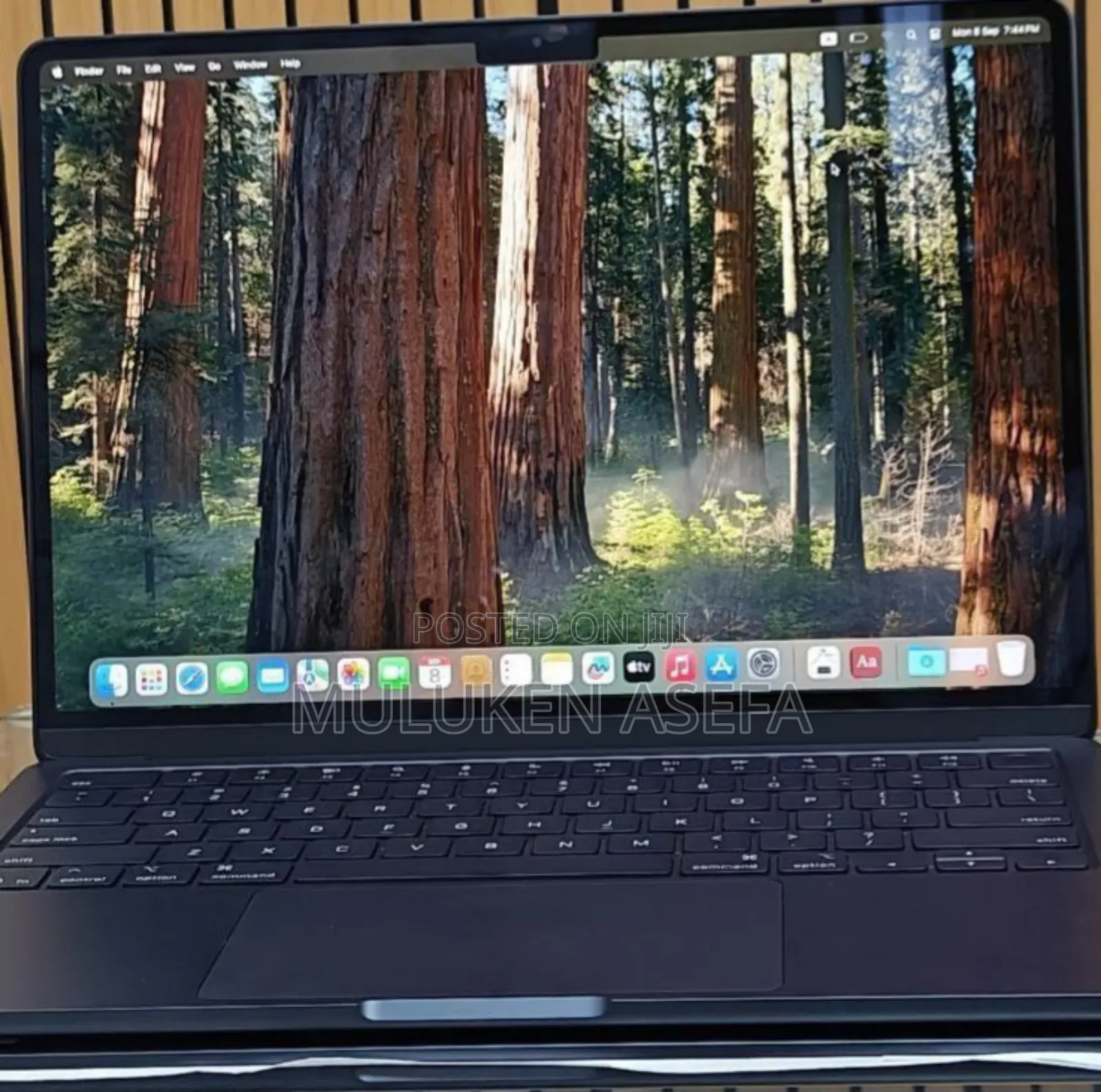 New Apple MacBook Air 2025 M4 13-Inch 16GB Apple M4 Max SSD 256GB