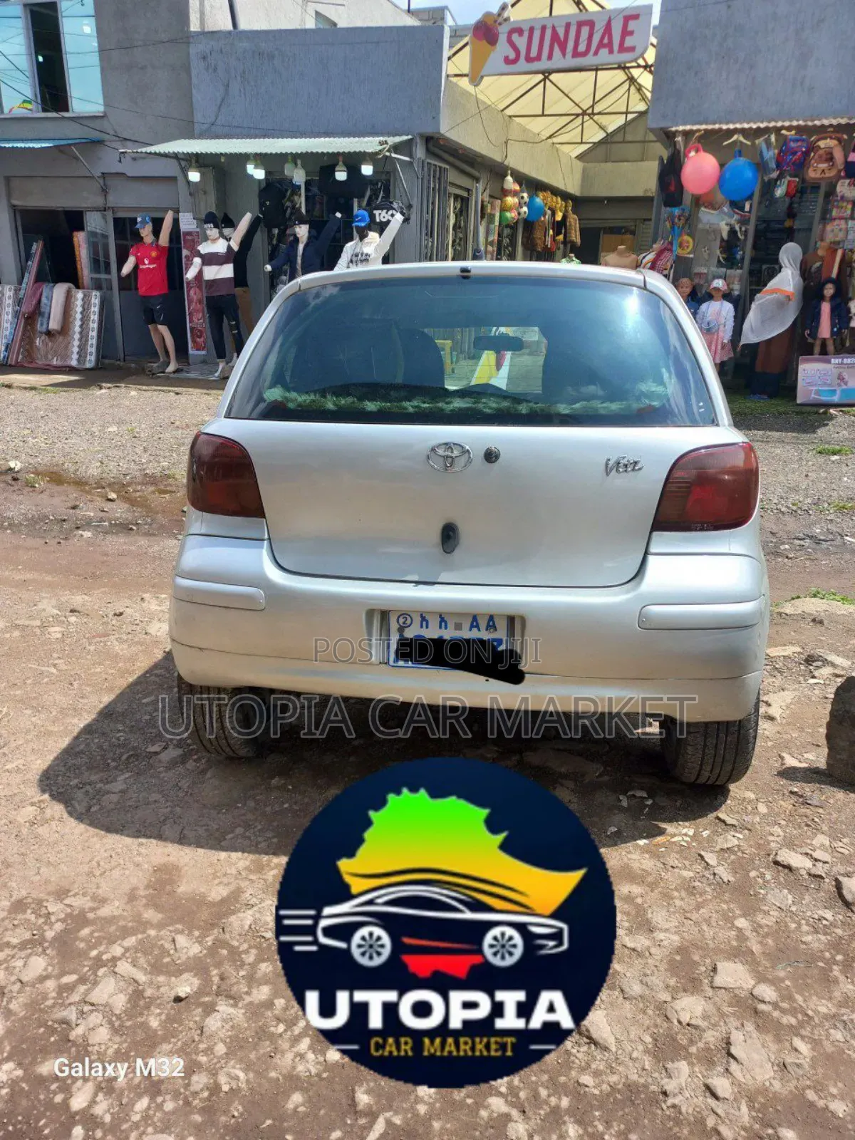 Toyota Vitz 2004 Silver