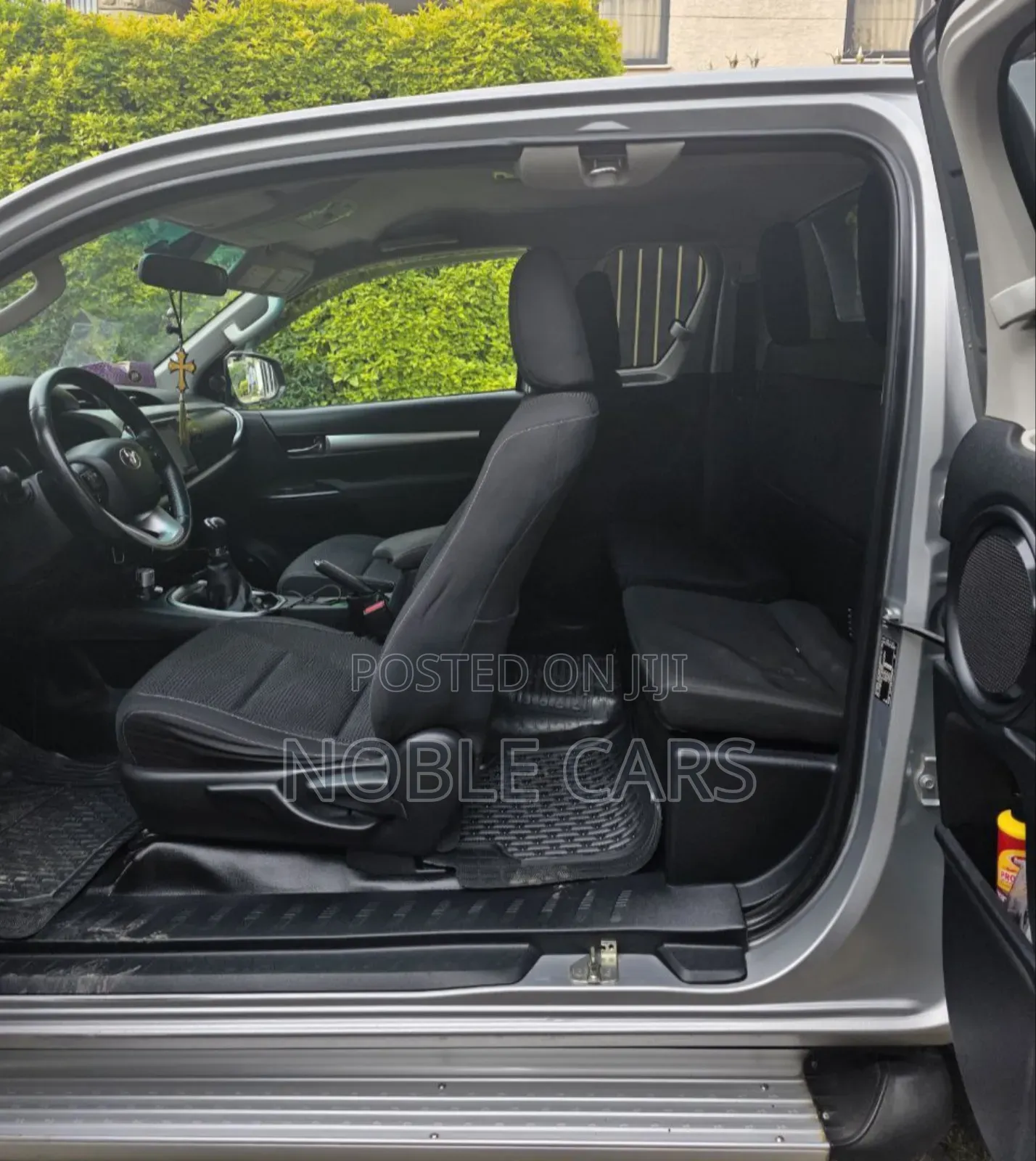 Toyota Hilux 2019 Gold