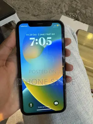 Apple XR 64 GB Black