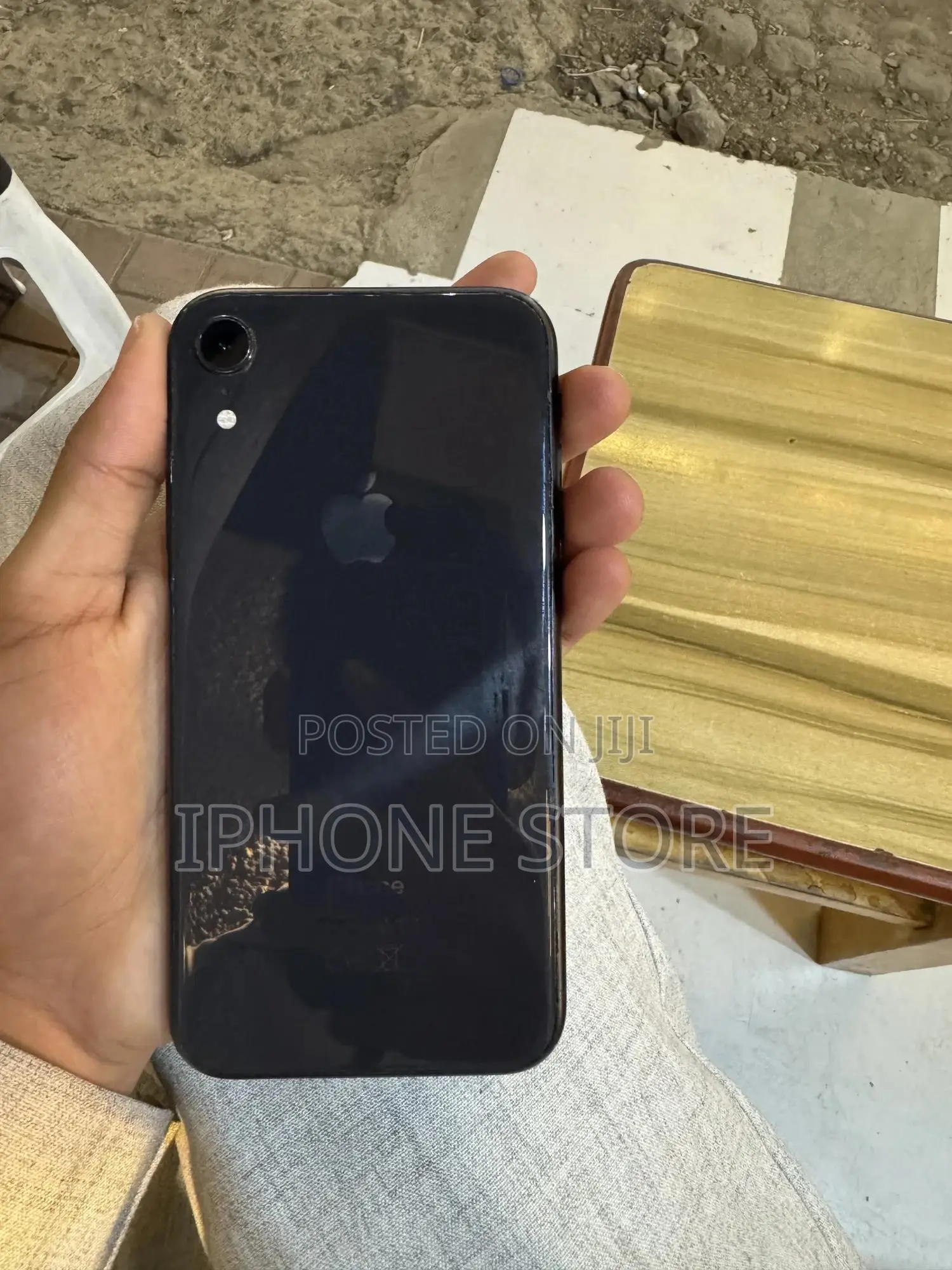 Apple XR 64 GB Black