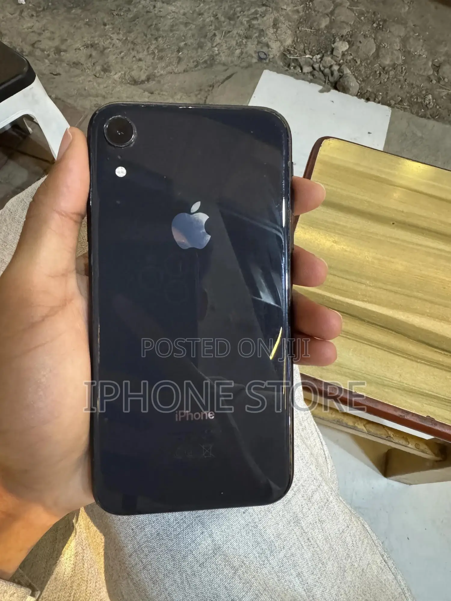 Apple XR 64 GB Black