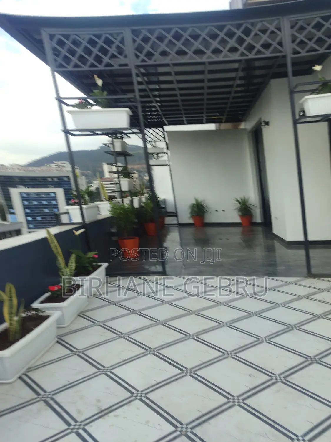 4bdrm Penthouse in Penta  House, Bole for sale