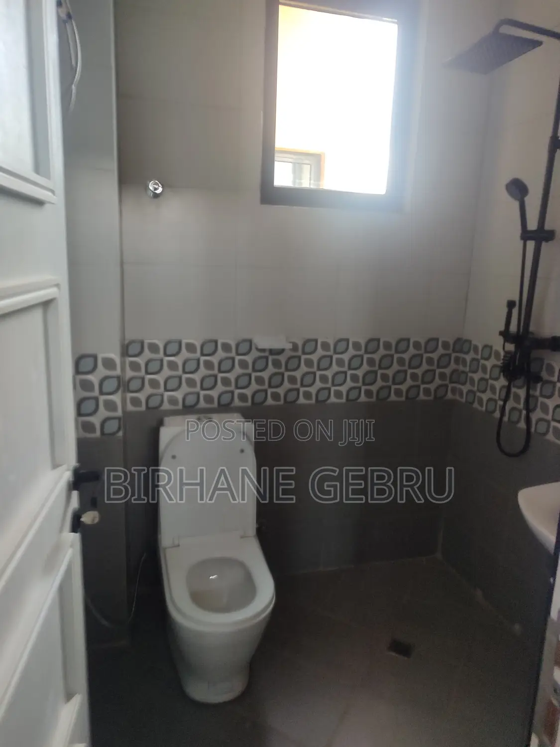 4bdrm Penthouse in Penta  House, Bole for sale