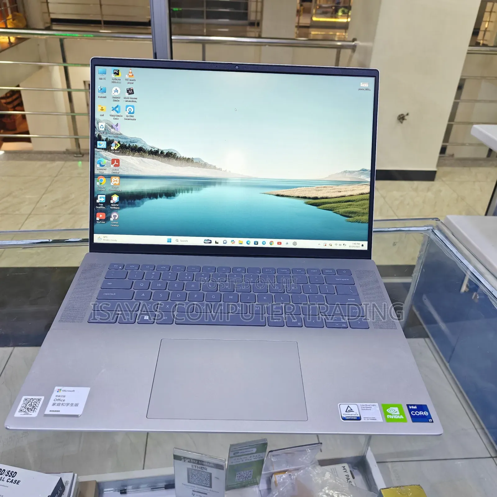 New Laptop Dell Inspiron 15 16GB Intel Core I7 SSD 512GB