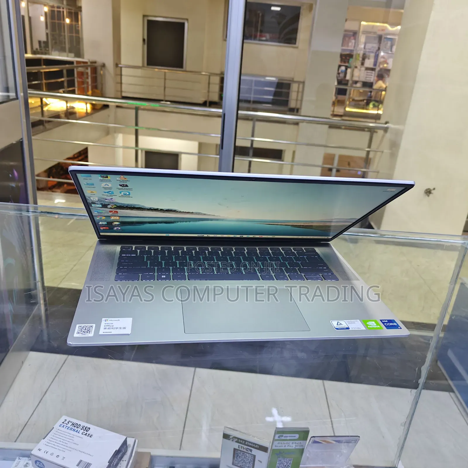 New Laptop Dell Inspiron 15 16GB Intel Core I7 SSD 512GB