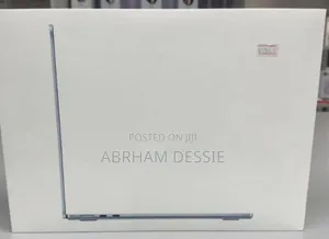 New Laptop Apple MacBook Air 2025 M4 13-Inch 16GB Apple M4 SSD 256GB