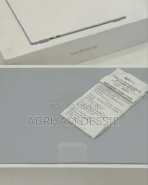 New Laptop Apple MacBook Air 2025 M4 13-Inch 16GB Apple M4 SSD 256GB