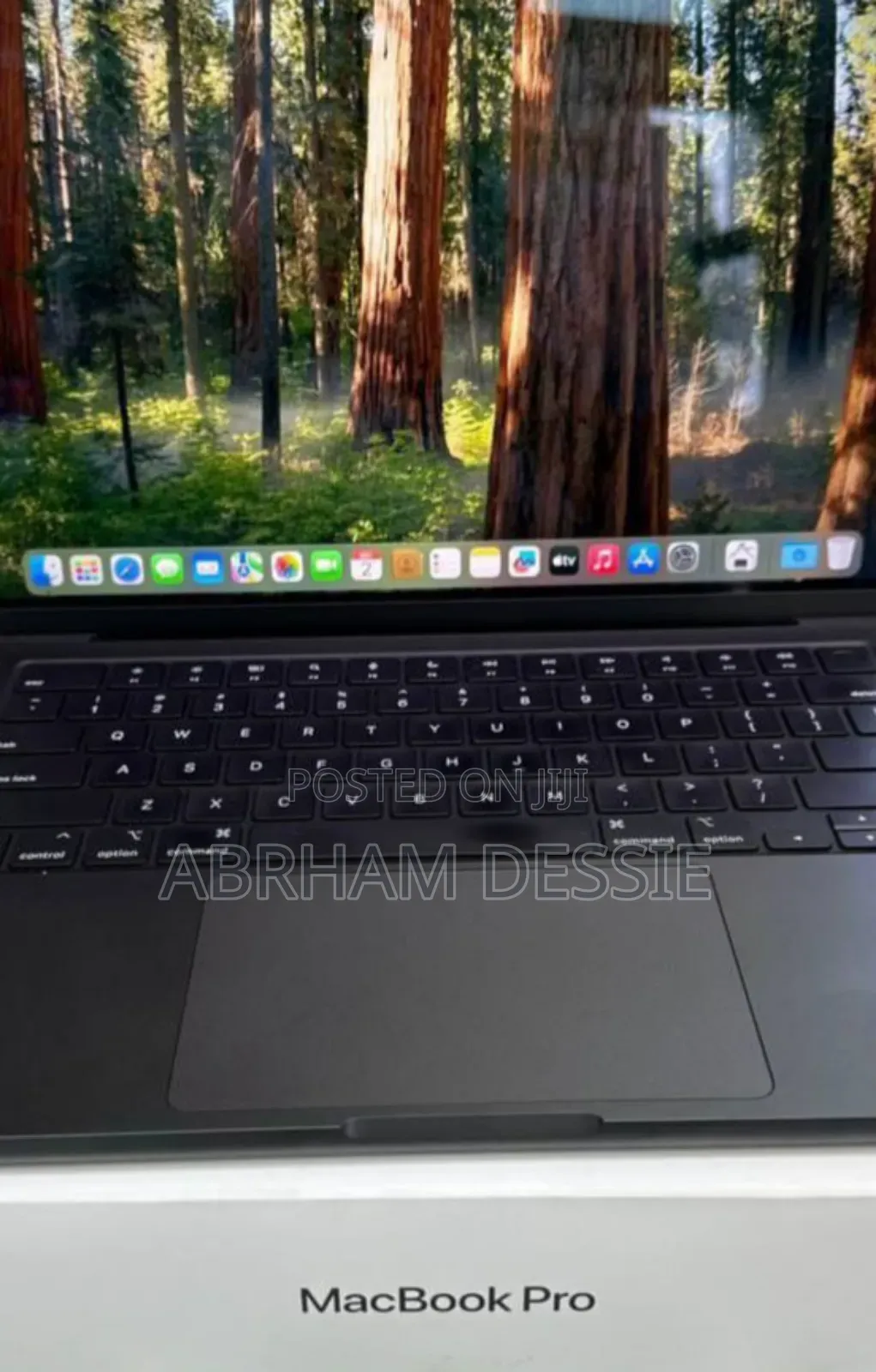 New Laptop Apple MacBook Pro 2023 M3 14-Inch 8GB Apple M3 SSD 1T