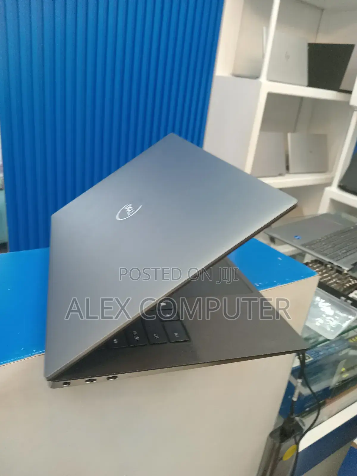 New Laptop Dell 16GB Intel Core I7 SSD 512GB