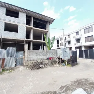 Photo - በአስቸኳይ የሚሸጥ G+2ቤት