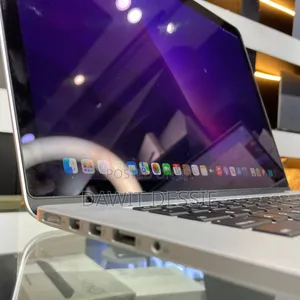 New Laptop Apple MacBook Pro 2015 16GB Intel Core I7 SSD 256GB