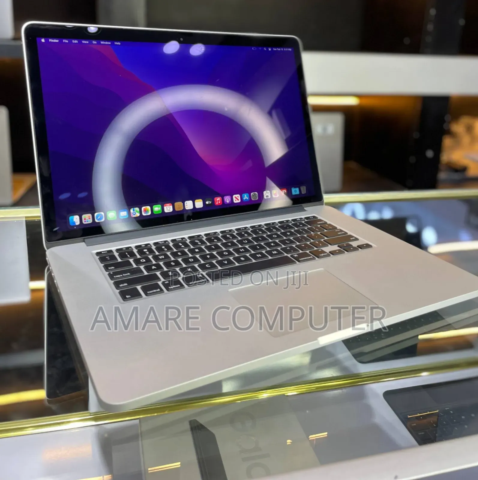 New Laptop Apple MacBook Pro 2015 16GB Intel Core I7 SSD 256GB