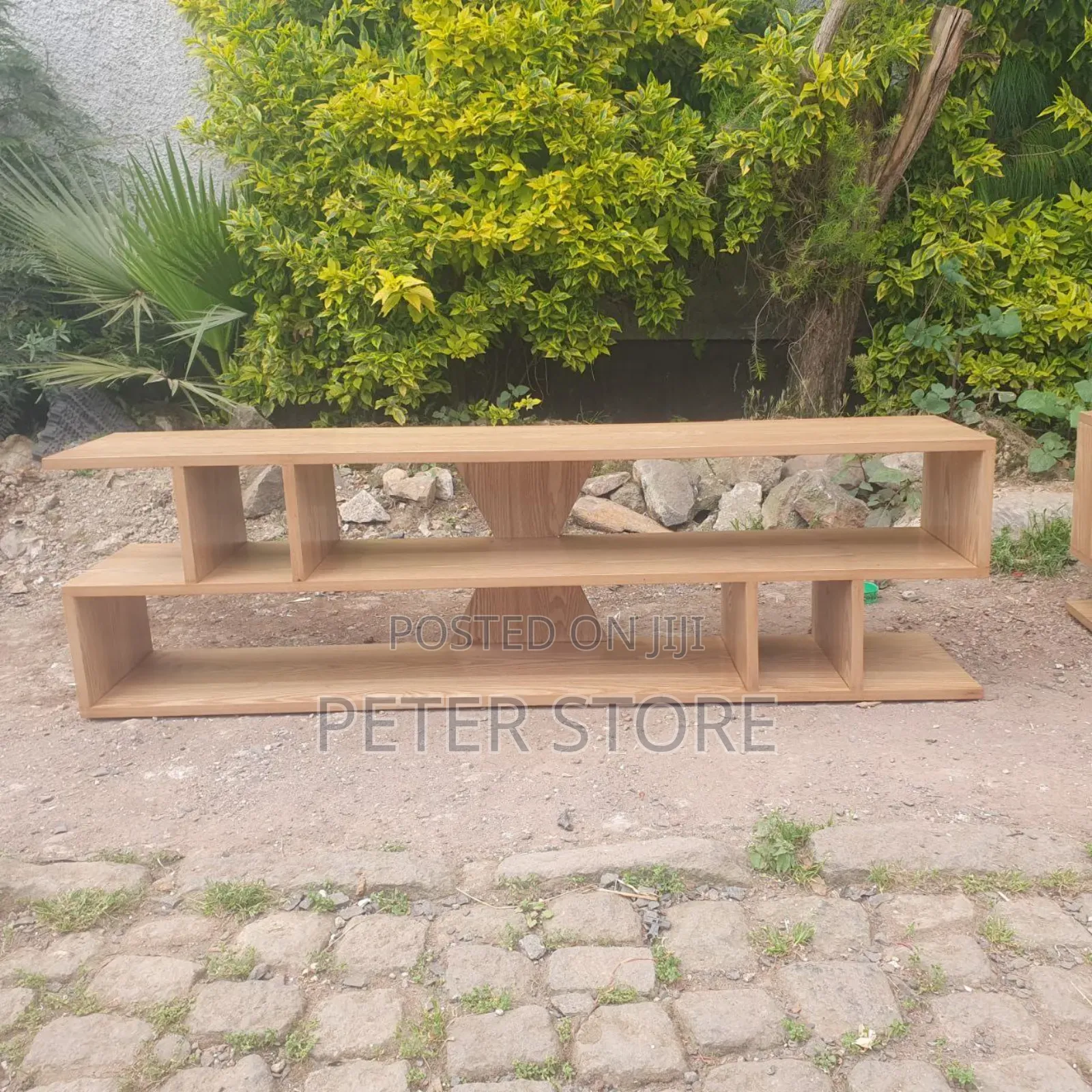 Simple 1.50cm Tv Stand በ Hock