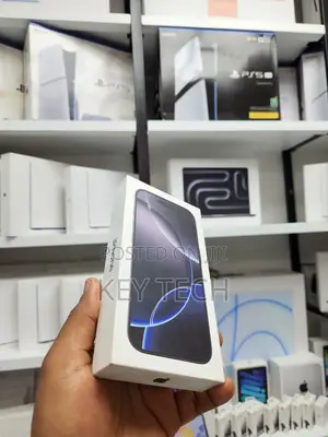 Photo - New Apple iPhone 16 Pro 256 GB Black