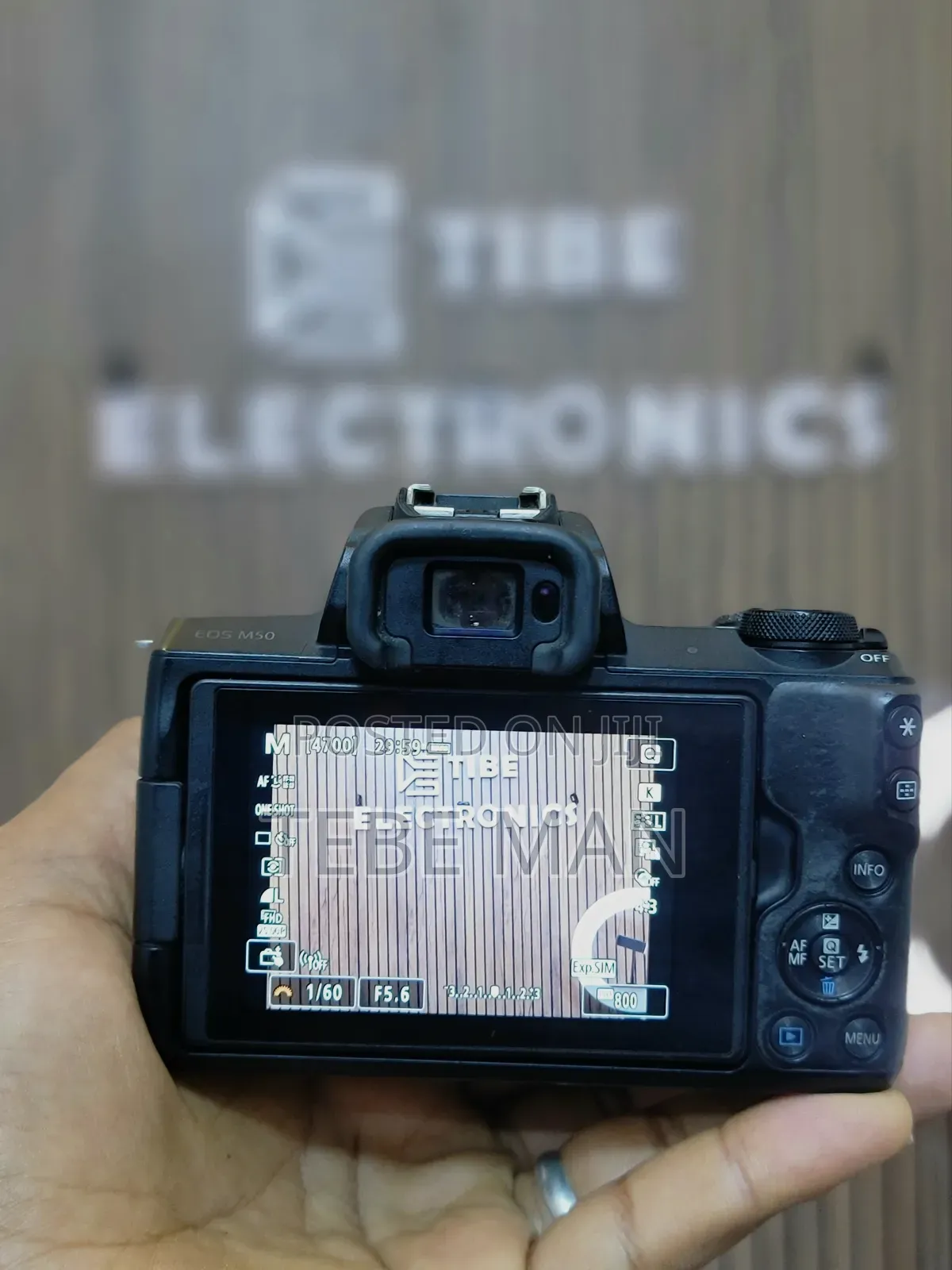 M50 Mark 1 Camera