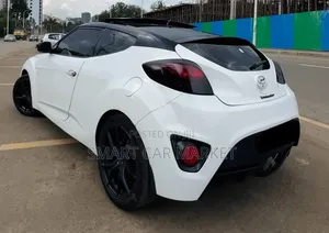 Hyundai Veloster Automatic 2012 White