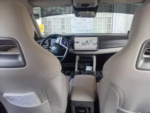 BYD Yuan Up 2024 Silver