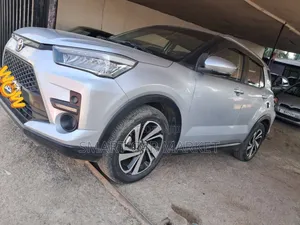 Photo - Toyota Raize 2022 Silver