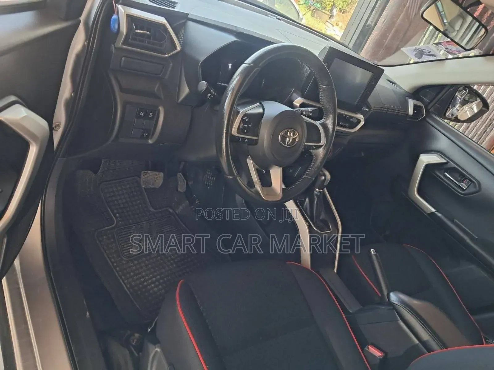 Toyota Raize 2022 Silver