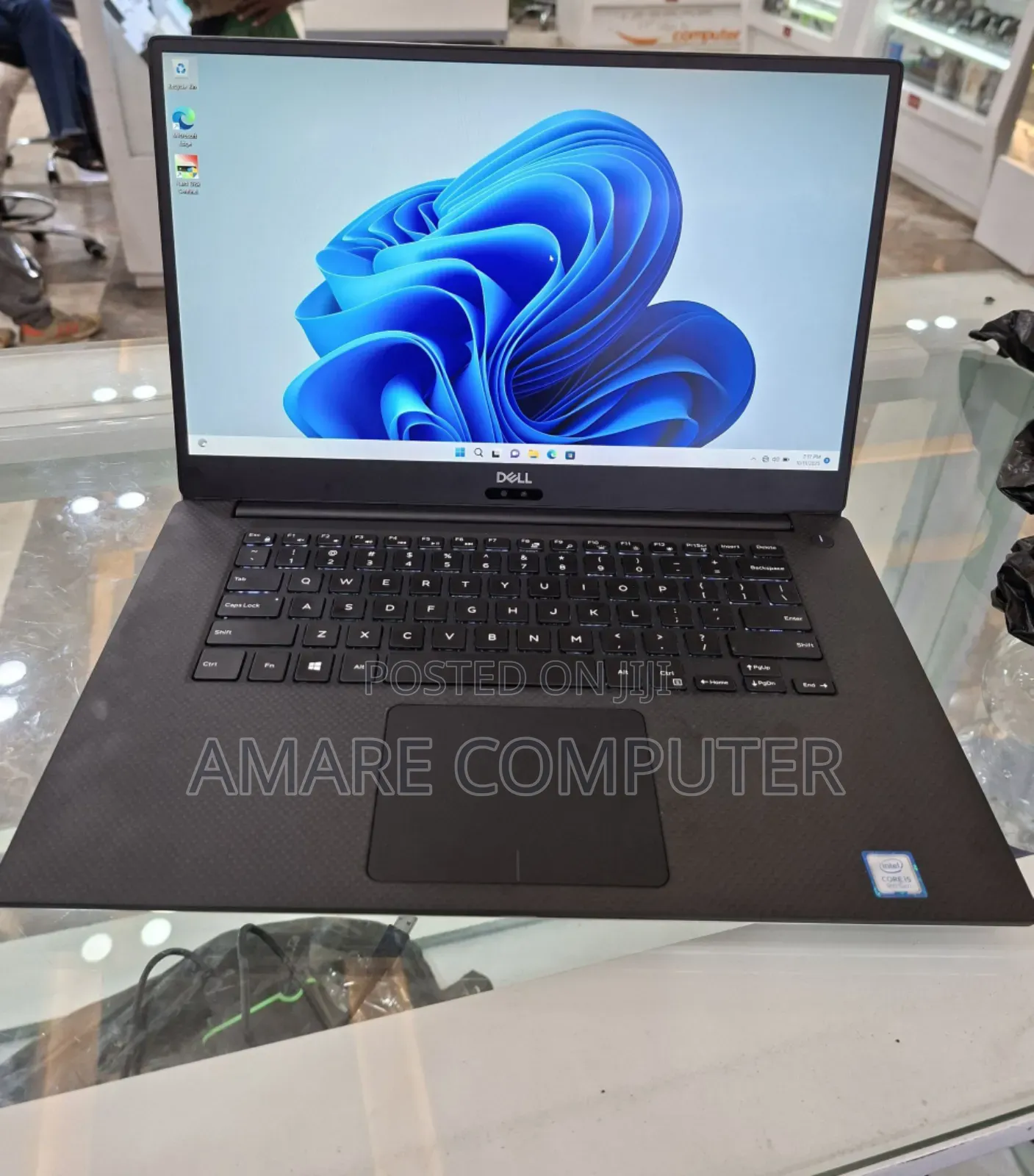 New Laptop Dell Precision 5540 16GB Intel Core I5 SSD 256GB