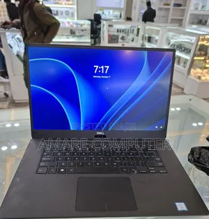 New Laptop Dell Precision 5540 16GB Intel Core I5 SSD 256GB