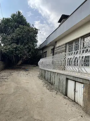 3bdrm Villa in Bole for rent