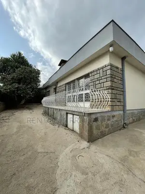 3bdrm Villa in Bole for rent