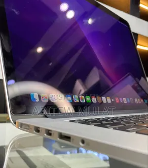 New Laptop Apple MacBook Pro 2015 16GB Intel Core I7 SSD 256GB