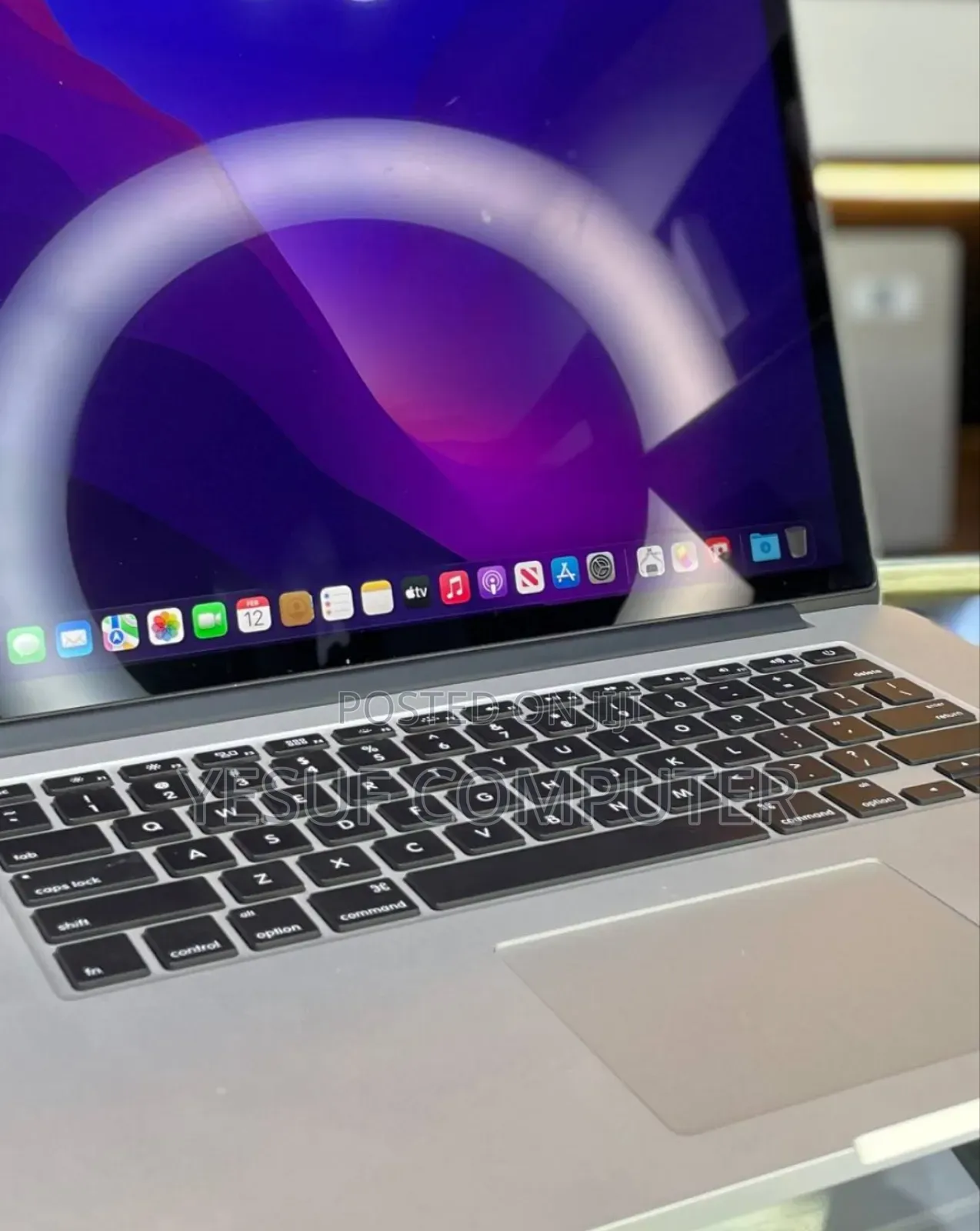 New Laptop Apple MacBook Pro 2015 16GB Intel Core I7 SSD 256GB