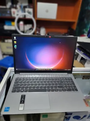 New Laptop Lenovo Ideapad 3 8GB Intel Core I3 SSD 256GB