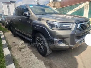 Toyota Hilux Revo Smart Cab Deisel 2.8 RWD 2022 Brown