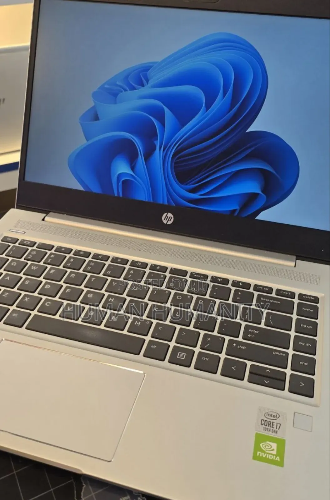 New Laptop HP 14-Dq1025cl 16GB Intel Core I7 SSD 512GB
