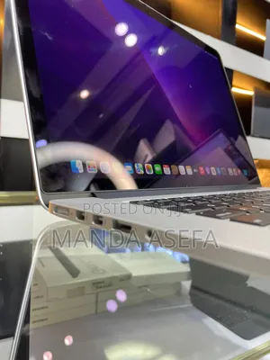 New Laptop Apple MacBook Pro 2015 16GB Intel Core I7 SSD 256GB