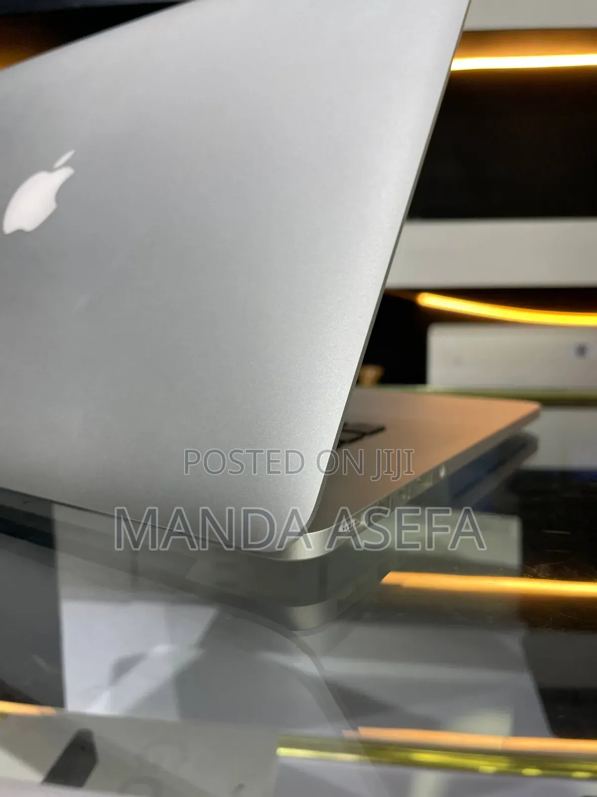 New Laptop Apple MacBook Pro 2015 16GB Intel Core I7 SSD 256GB