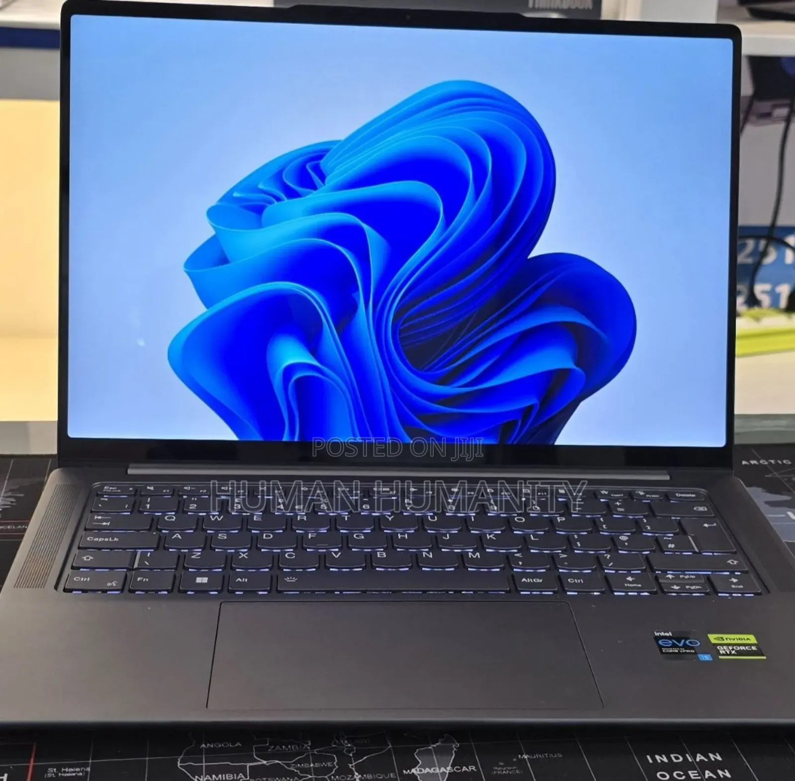 New Laptop Lenovo Yoga 730 16GB Intel Core I7 SSD 1T