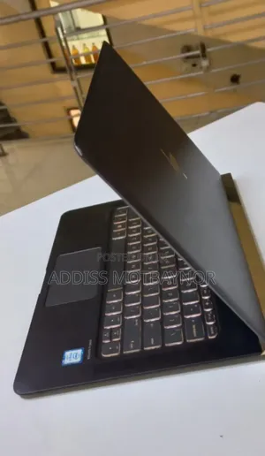 New Laptop HP Spectre 16GB Intel Core I7 SSD 256GB