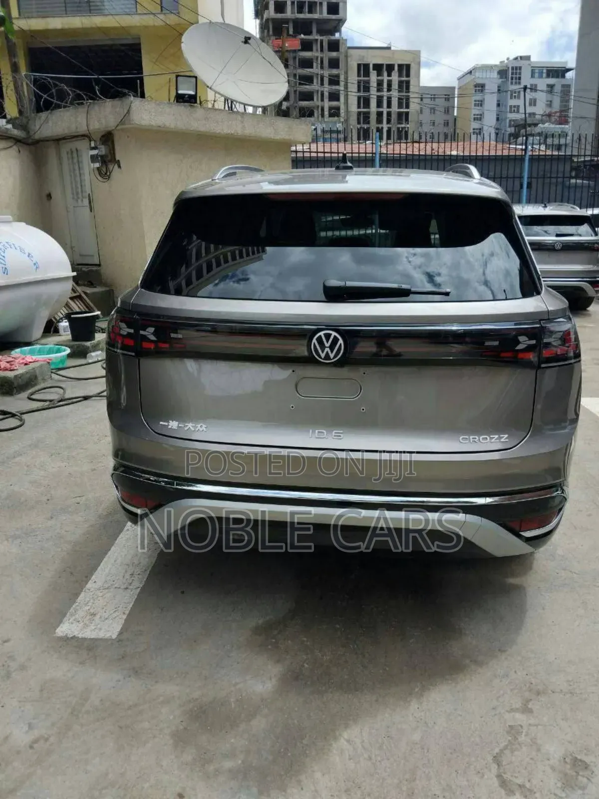 New Volkswagen ID.6 2025 Gold