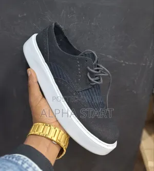  Flat Chekich Sneaker
 Made in Turkey