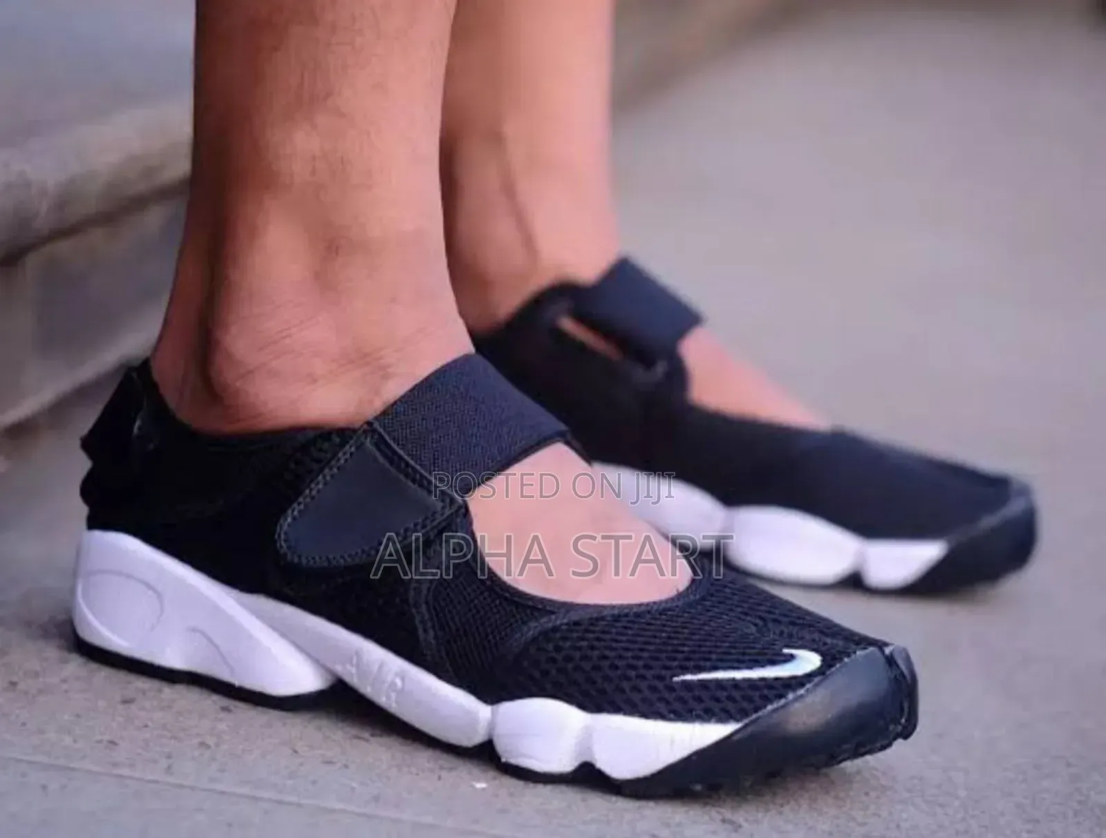 Nike Sandel (ባለጣት) Made in Vietnam