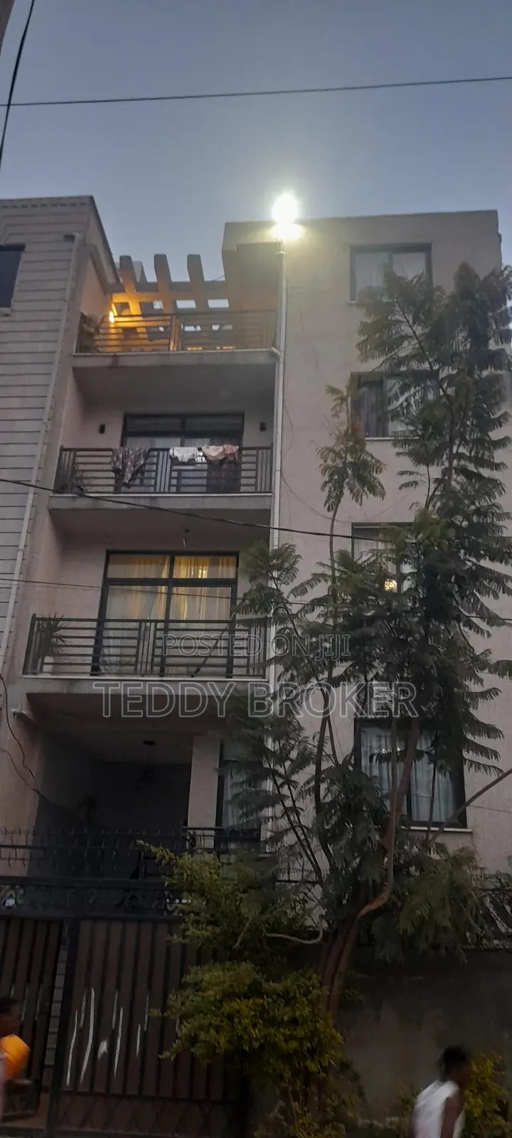 8bdrm House in Haile Garment, Nifas Silk-Lafto for sale