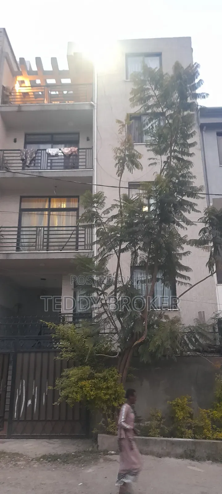 8bdrm House in Haile Garment, Nifas Silk-Lafto for sale