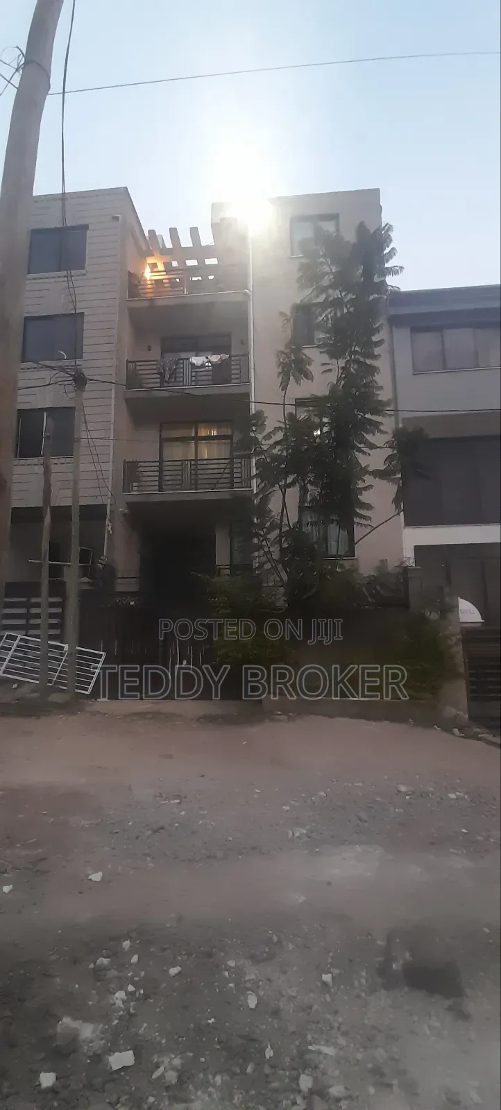 8bdrm House in Haile Garment, Nifas Silk-Lafto for sale