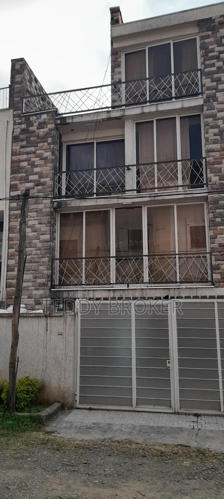 6bdrm House in Haile Garment, Nifas Silk-Lafto for sale